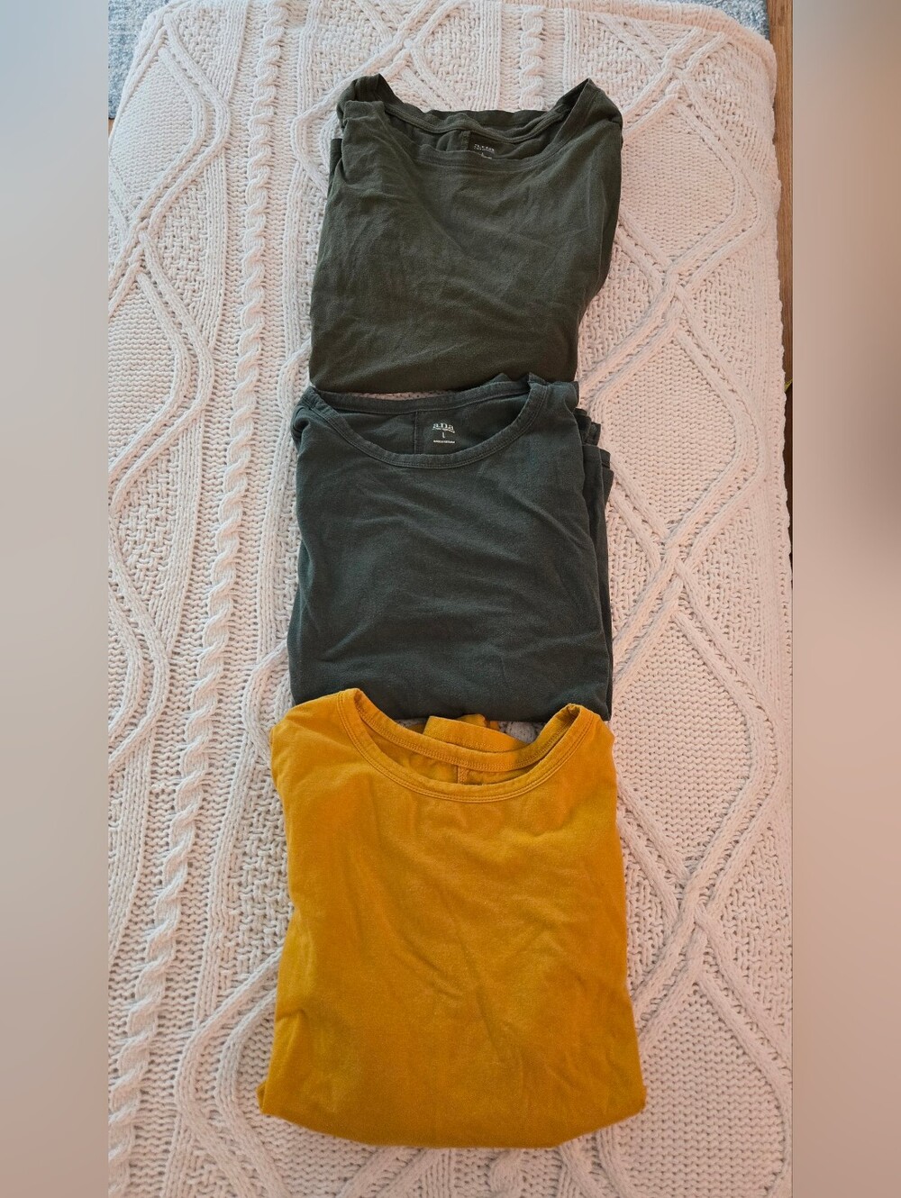 Set of Three Crewneck Long Sleeve Tees L - Picture 1 of 5